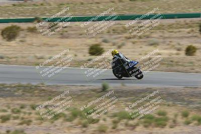 media/Apr-20-2025-AHRMA (Sun) [[393a79c373]]/Race/Group 12/Turn 4b/